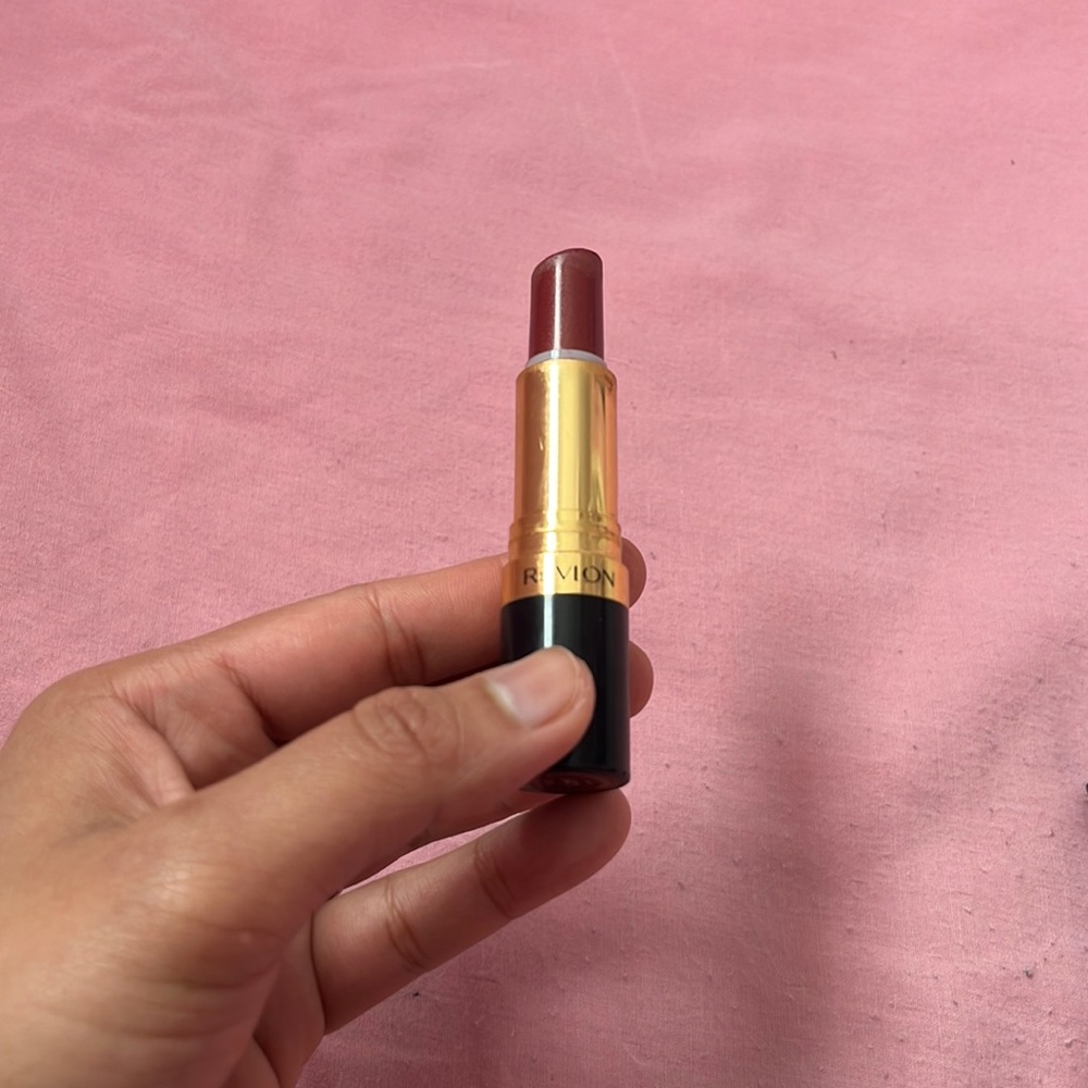 ‼️ REVLON - Super Lustrous Lipstick